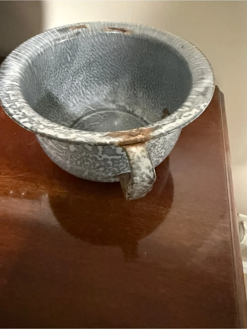 Vintage Gray mottled granite ware chamber pot handled Enamelware planter